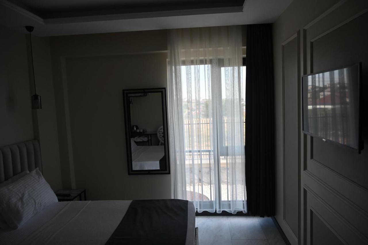 Main Airport Hotel Arnavutkoy Esterno foto